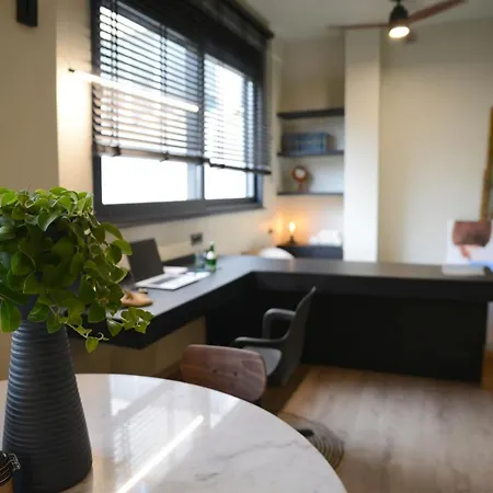 Apartment Tranquil Loft In Historic Centre *